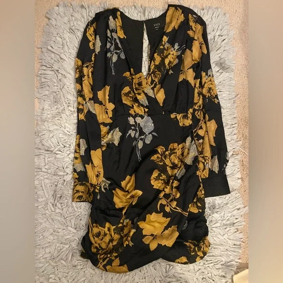 Vici Collection Mini